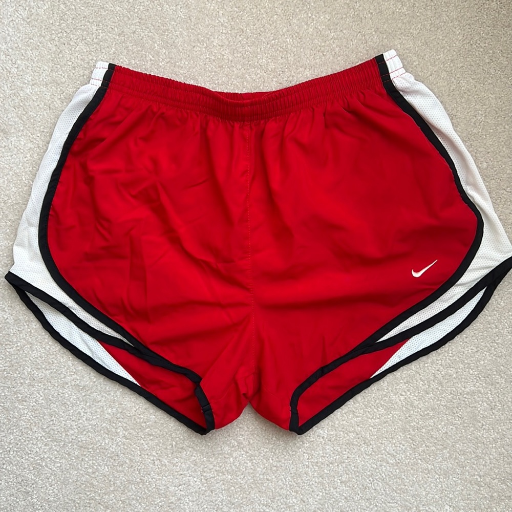 Nike Women’s Dri-Fit Shorts Red M